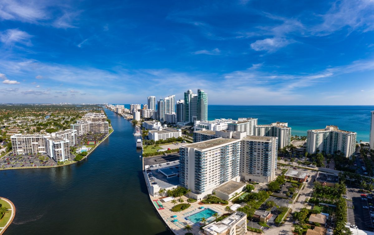 Yacht Charter Florida | Yacht Rentals Miami Beach | Neo Yachting