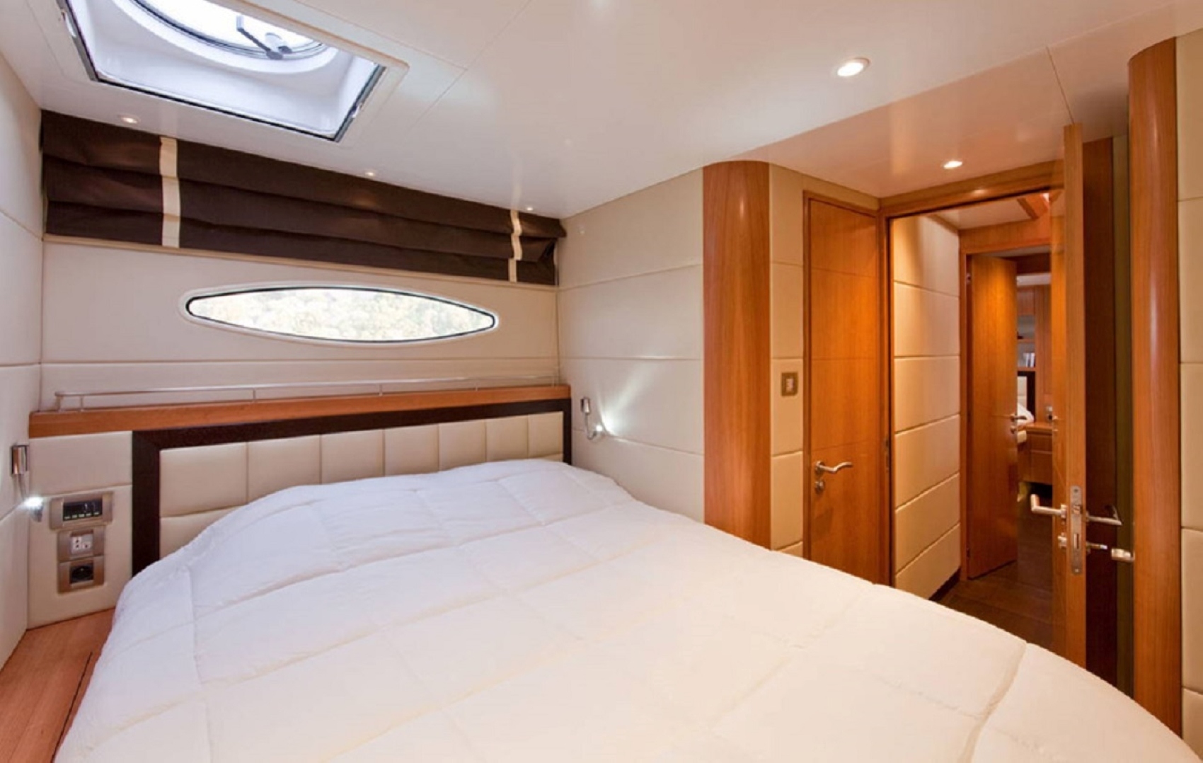 5 luxury cabins all an suite