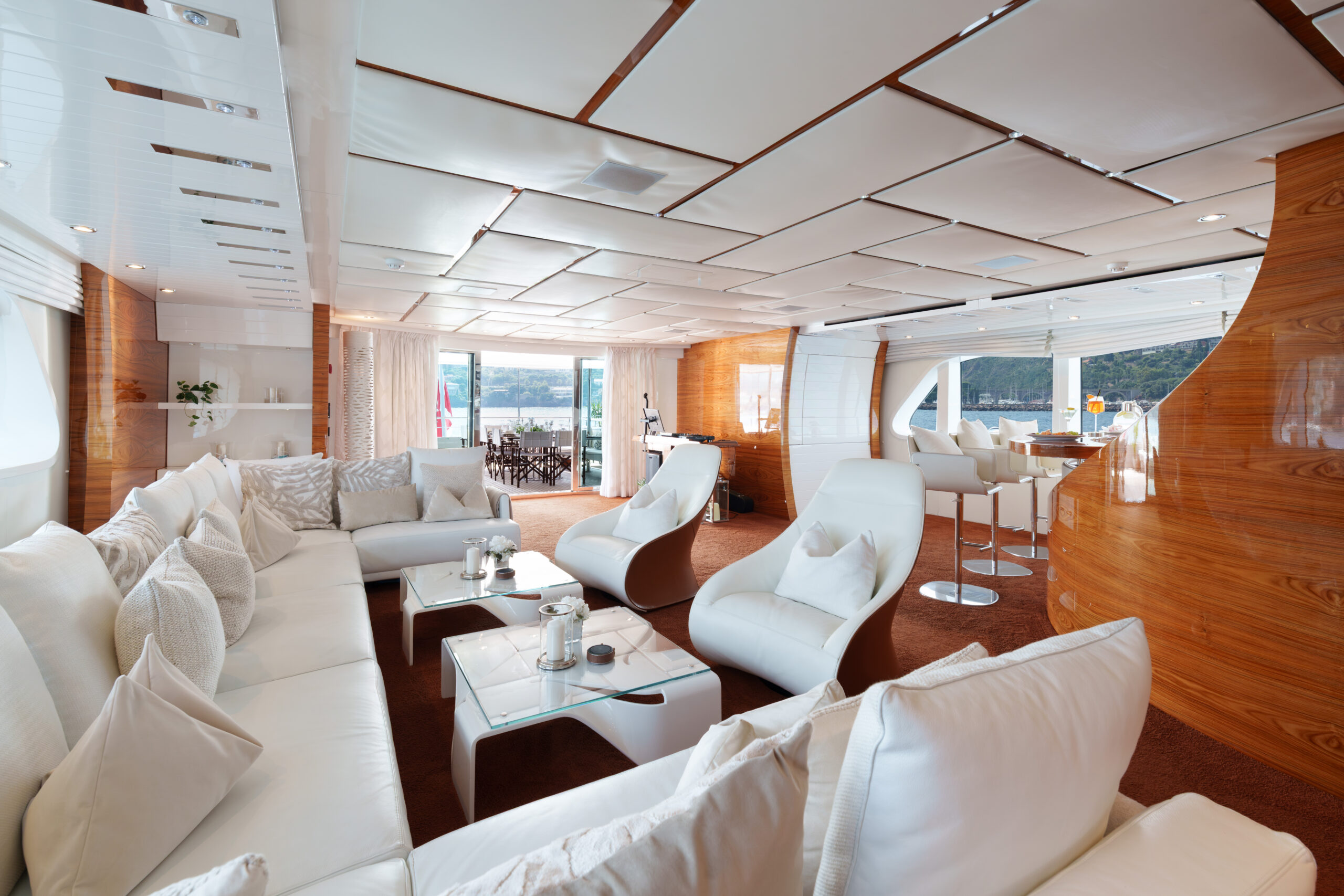 Inviting skylounge with a bar