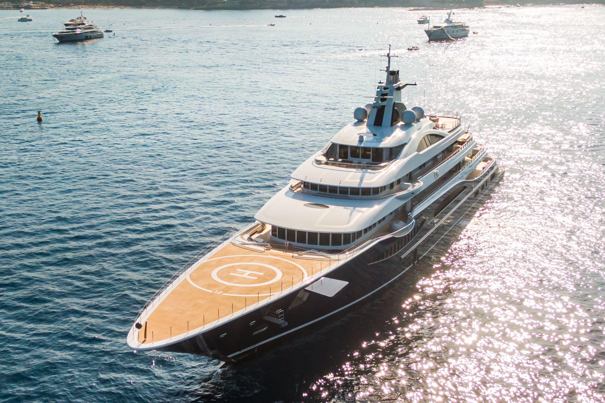Yachts with Helicopter Landing Capability