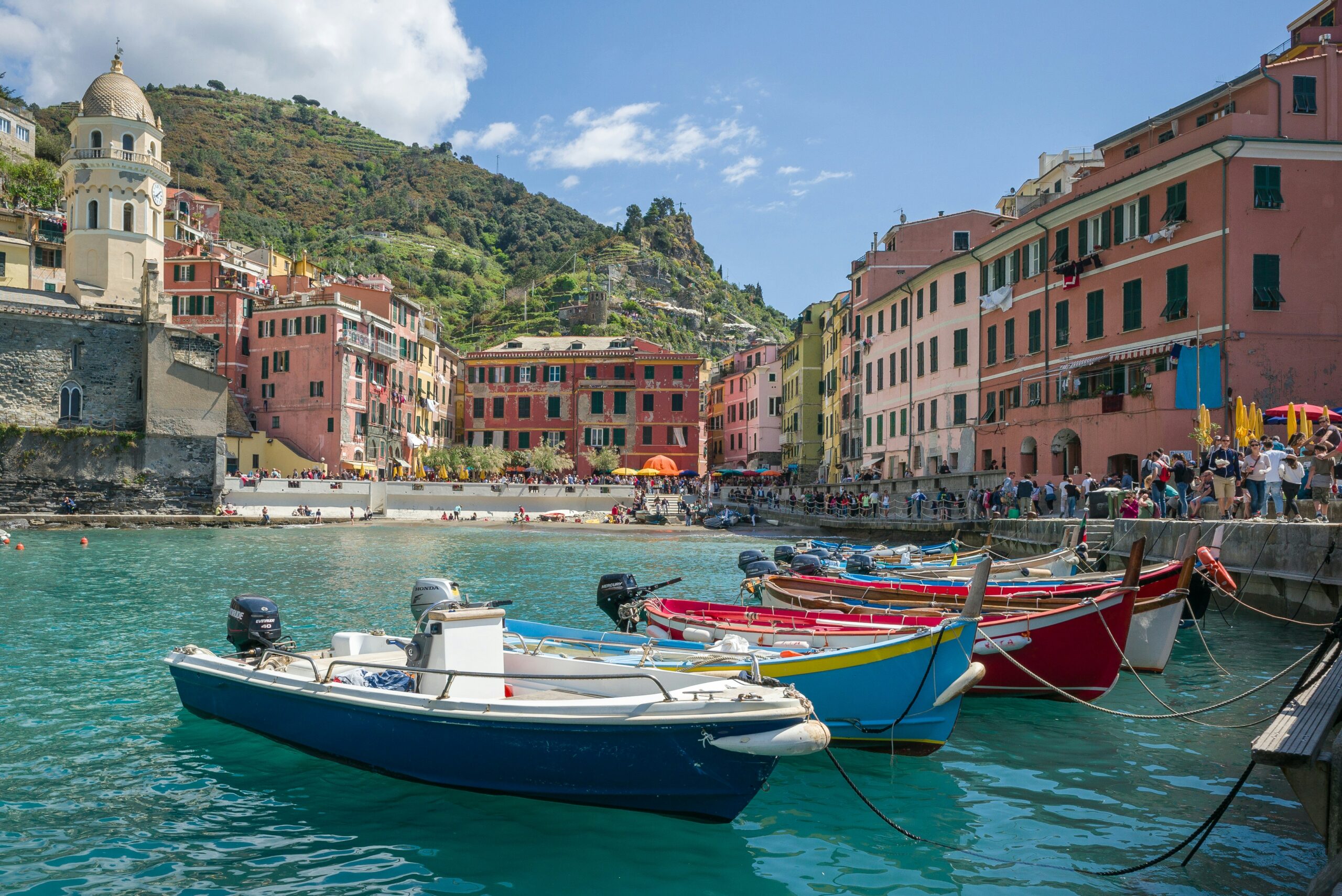 Cinque Terre yacht charter