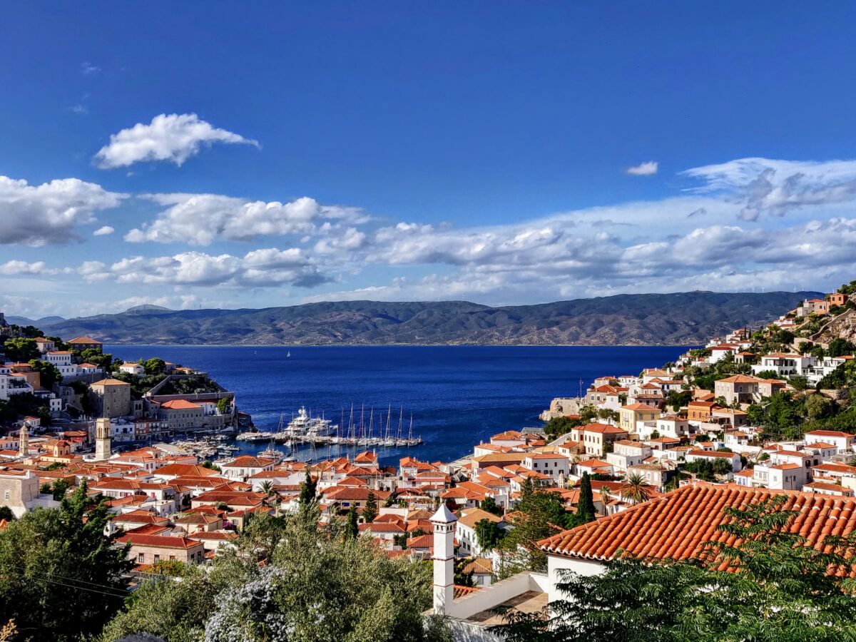 Hydra yacht charter